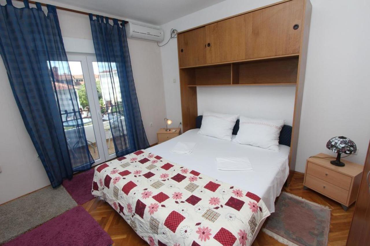 Rooms And Apartments Sally Rovinj Eksteriør billede